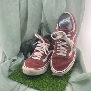 VANS Suede and Canvas Burgundy and White Skater Lace up Shoes US Men’s size 8